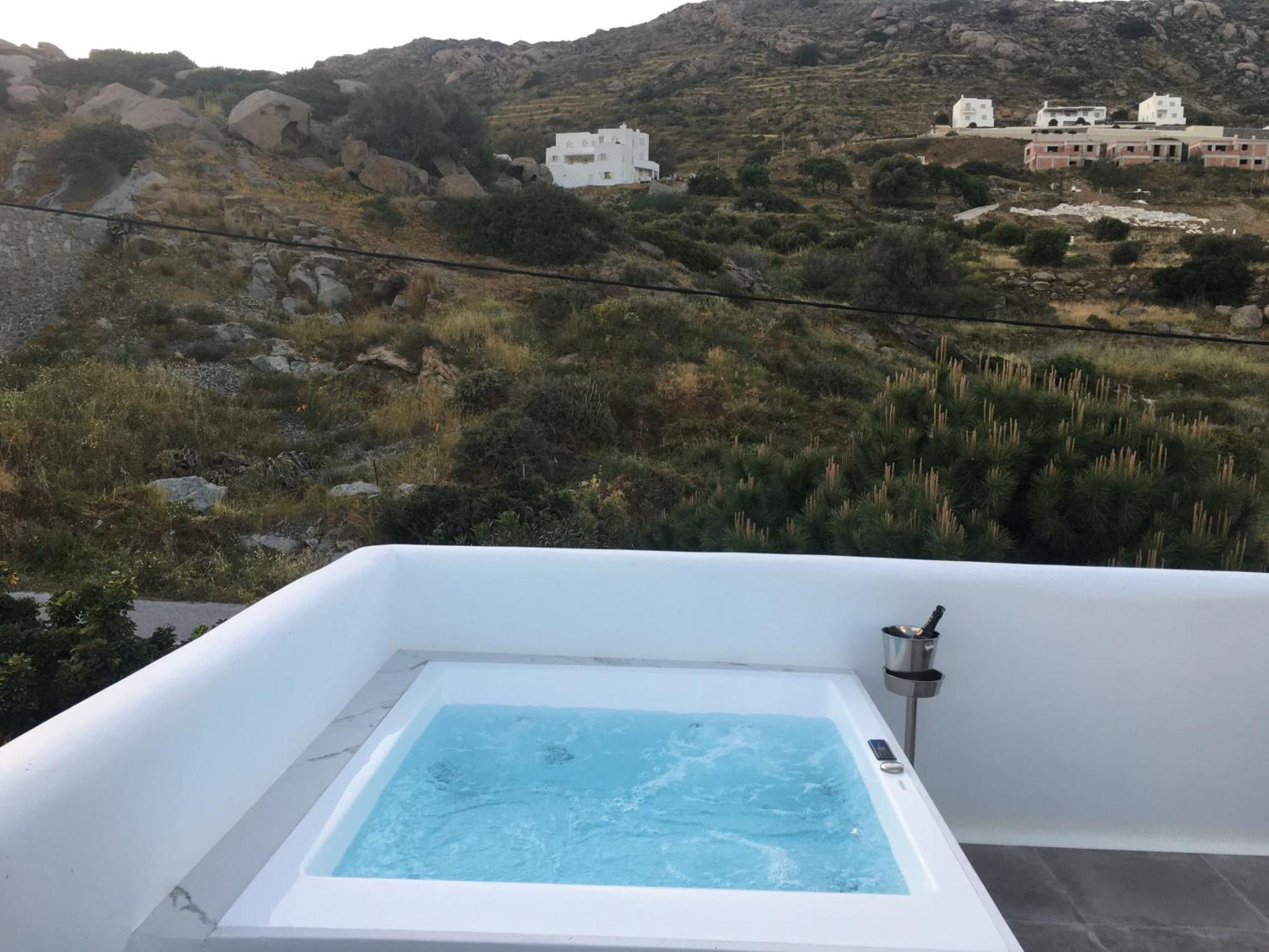 Ninemia Naxos Suites Agios Thaleleos Exterior foto